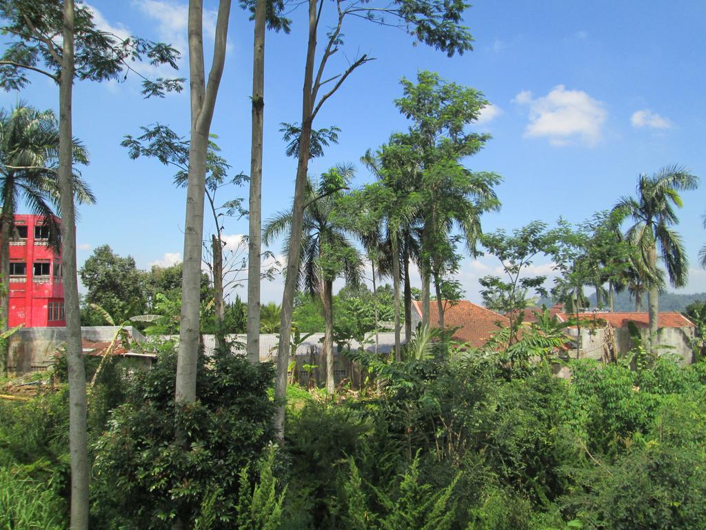 Hotel Cemerlang Baturraden Exterior photo